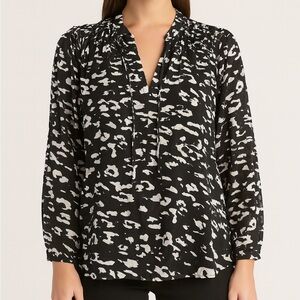 Simply Vera Wang Black and White Women's Top. Size Small EUC